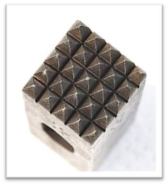 Mucarta dik d�rtgen